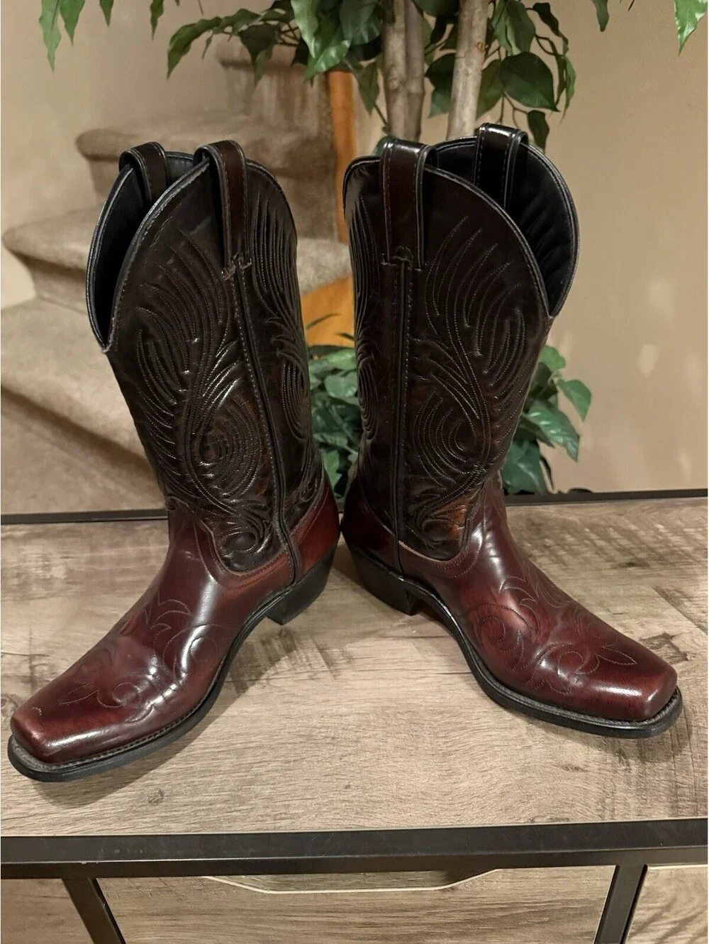Laredo Men’s Cowboy Boots Mahogany Leather Vamp Size 7.5 D